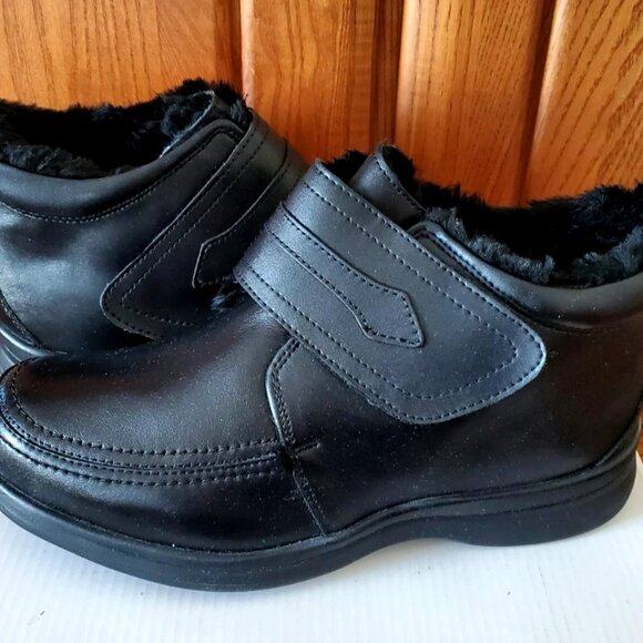 HOOPOE WOMEN BLACK BOOTIES SIZE 9.5 EXTRA WIDE TINA COMFORT ADJUSTABLE NEW - Picture 3 of 11
